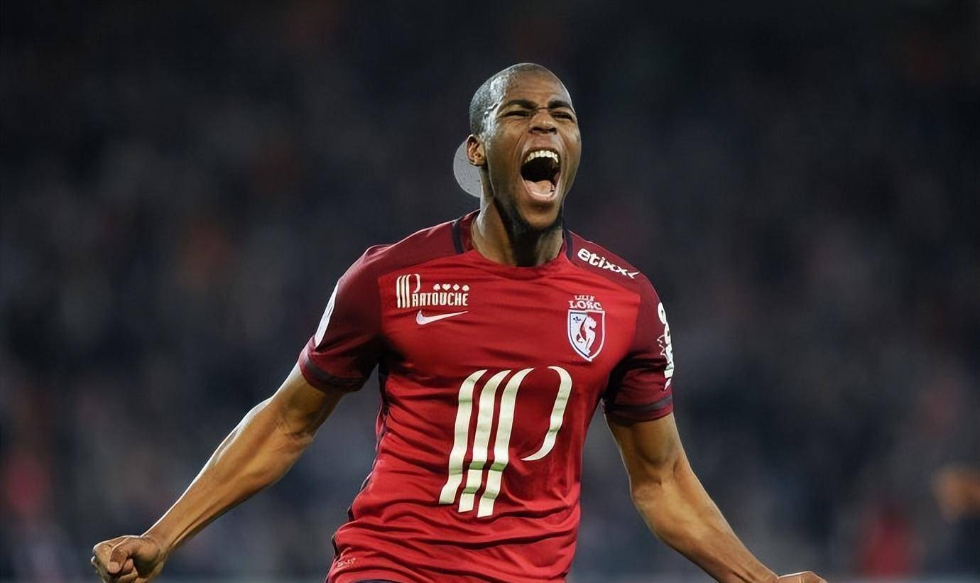 包含赛前体能课后，里尔防线松动备战法国杯，媒体盛赞，心理建设被强调的词条