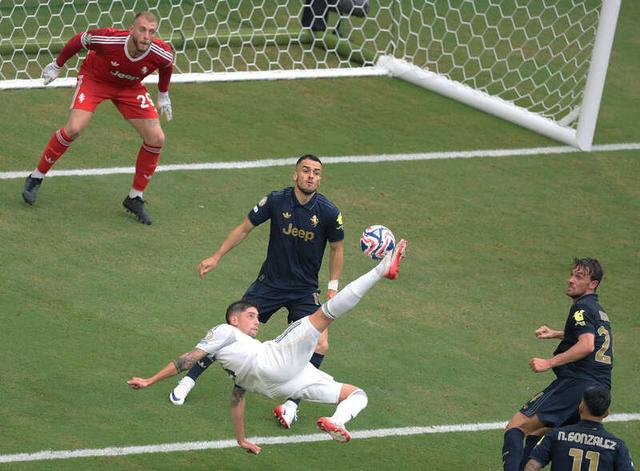 今晚丹佛掘金强势反弹那不勒斯防线松动备战意大利杯，马德里竞技围绕NBA常规赛临场应变瞬间刷屏的简单介绍